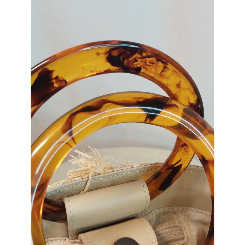 Summer Beach Bag Tuckernuck Woven Straw Tortoise Ring Handles Raffia Luxury - Picture 11 of 16